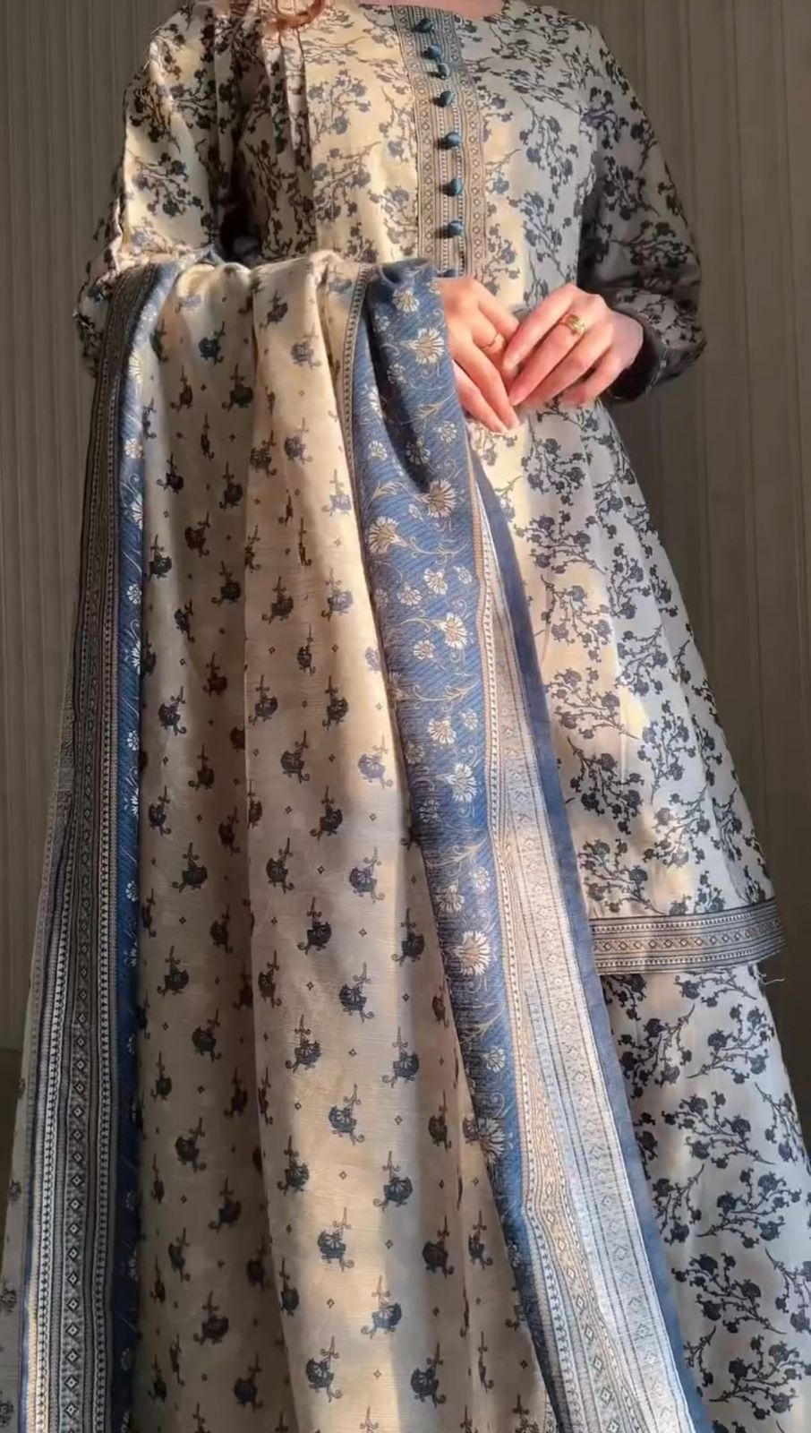 Elegant Printed 3-Piece Lawn Suit – Ivory & Blue