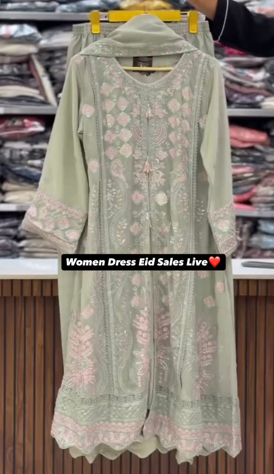 EID Embroidered Women’s 3-Piece Suit