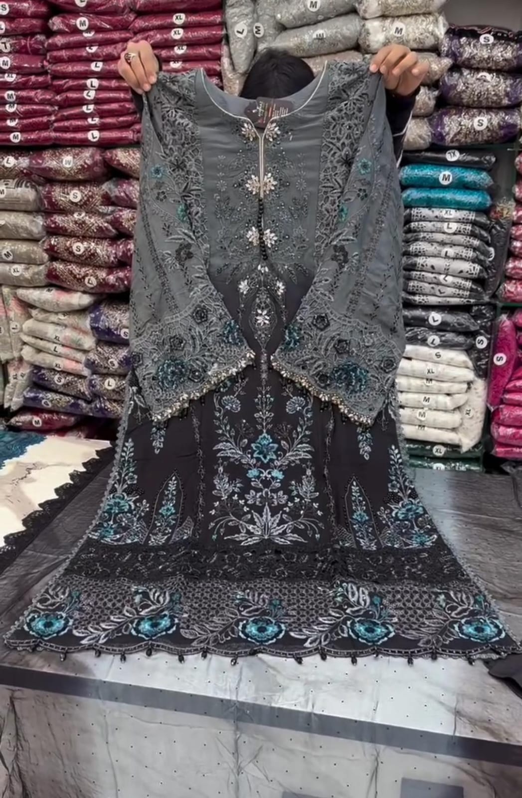 Eid Collection | Embroidered 3-Piece Suit ✨