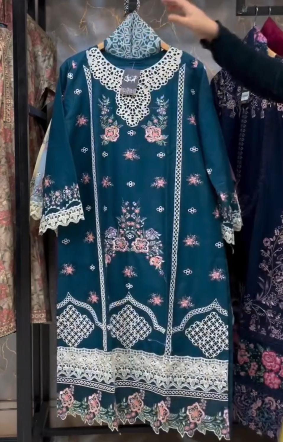 Women’s Embroidery 3-Piece Suit✨