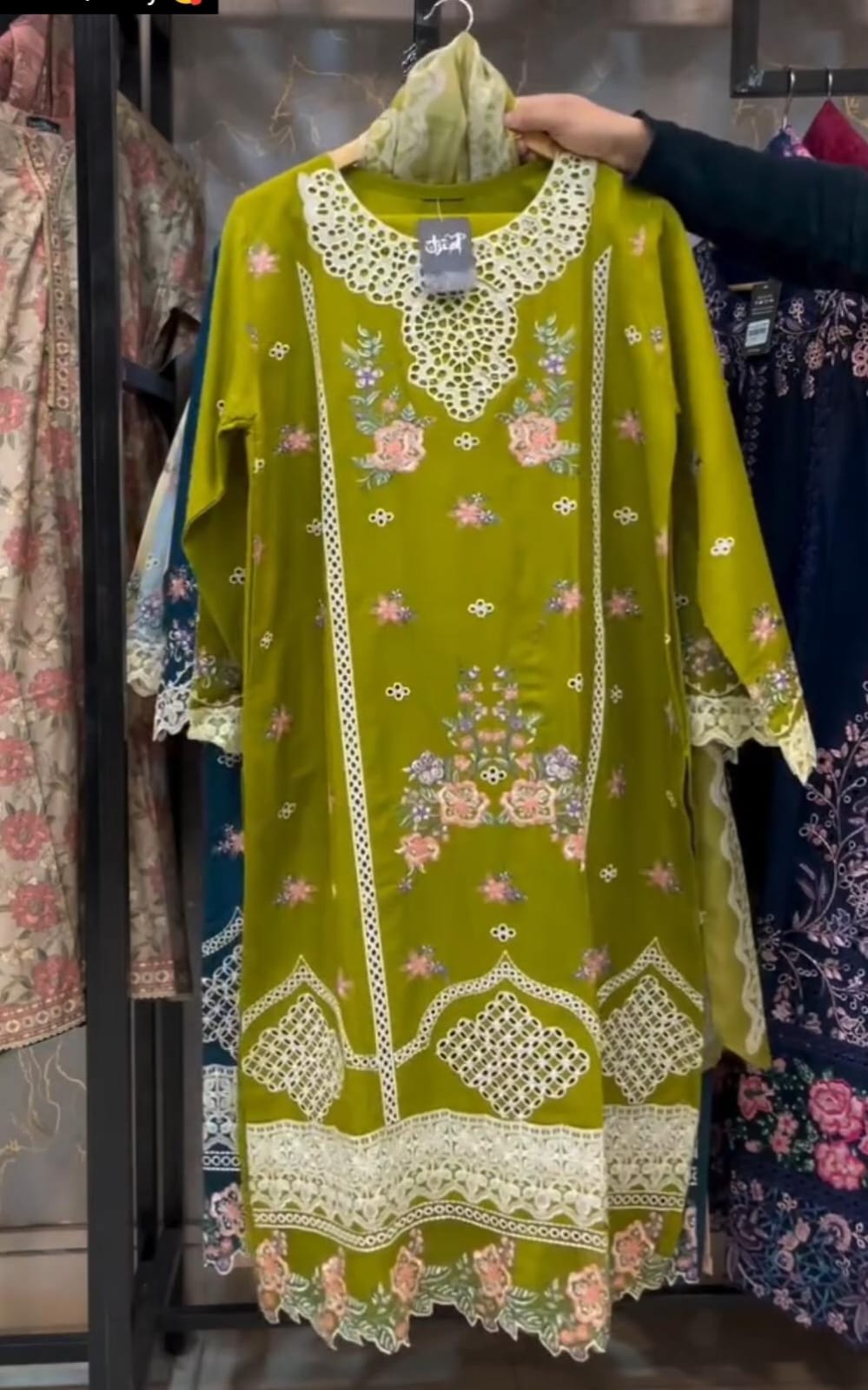 Women’s Embroidery 3-Piece Suit✨