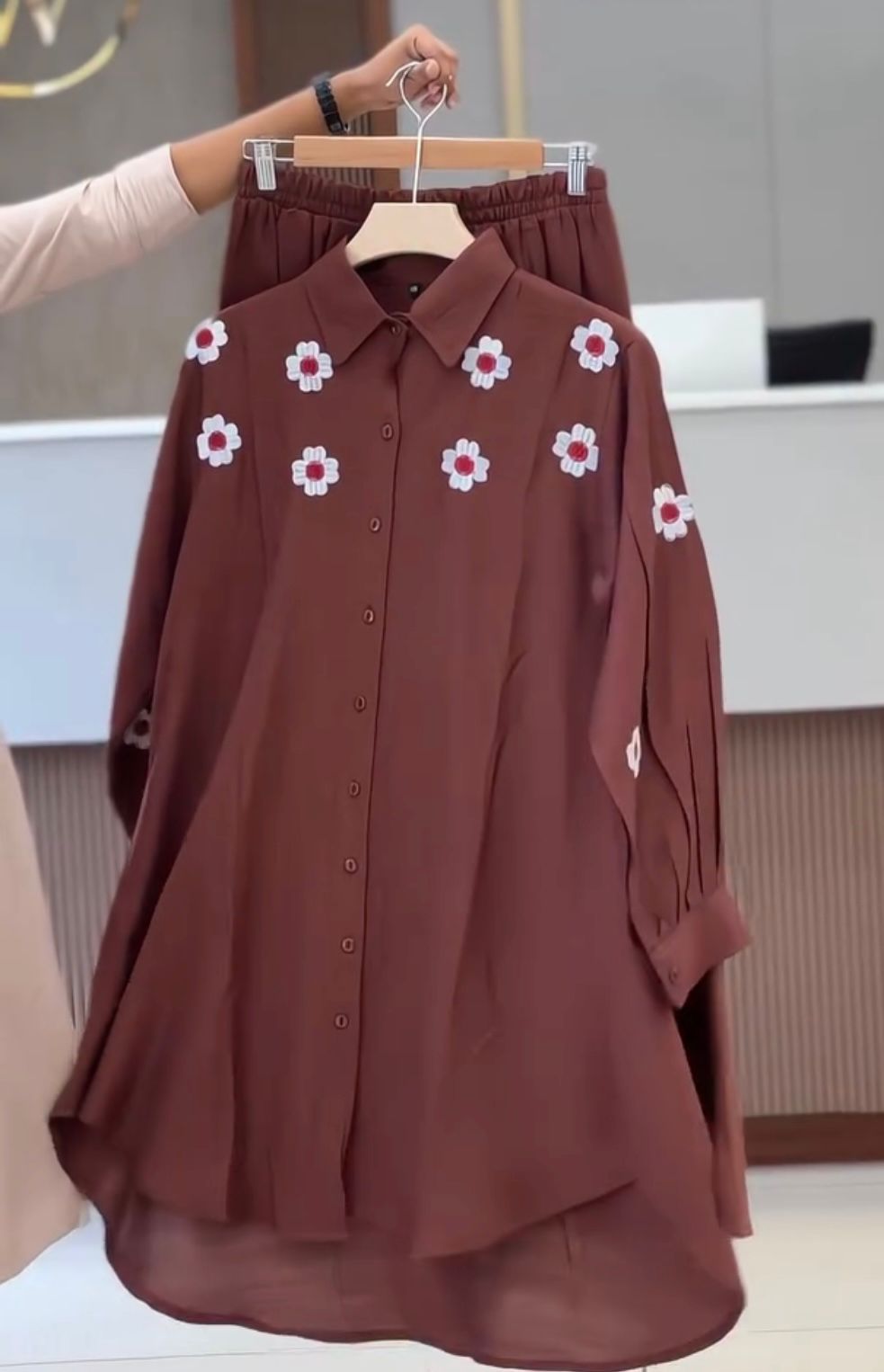 Floral Button-Down Co-Ord Set – Elegant Casual Wear