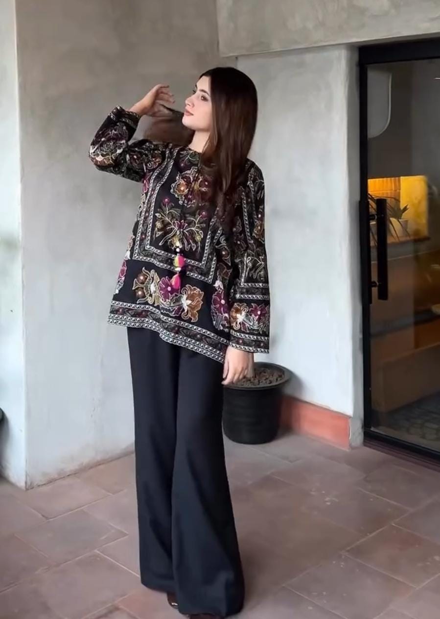 Trendy Women’s 2-Piece Suit ✨